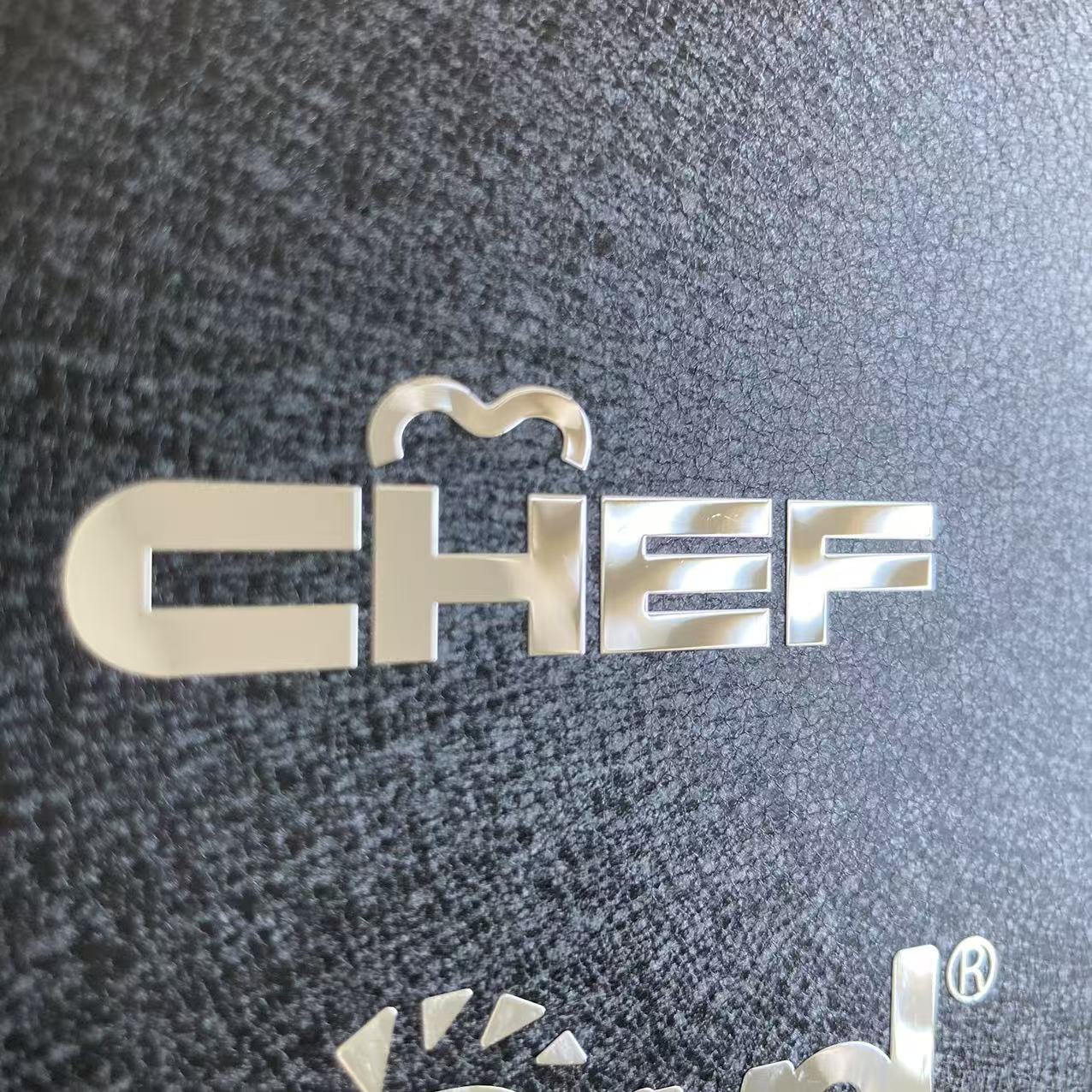 升级电镀标签自动粘合剂